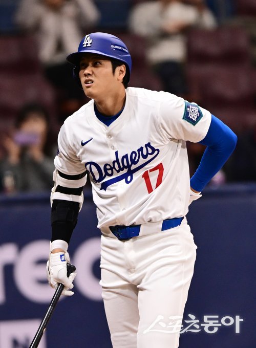 ‘<b>오타니</b> 무안타 2삼진’ LA 다저스, 키움 상대로 14-3 대승
