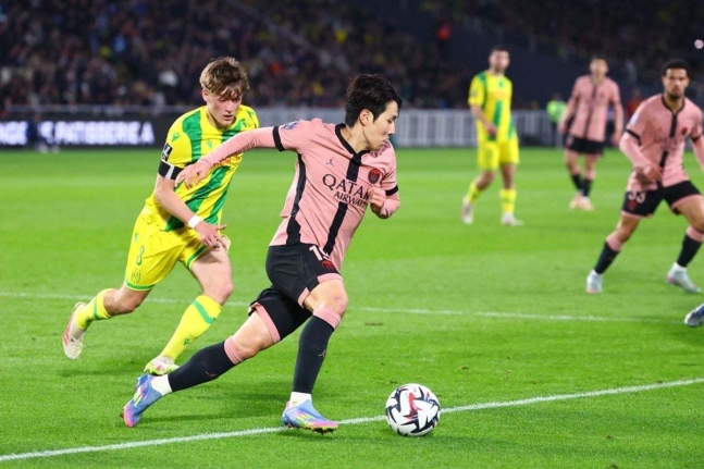 이강인, 낭트전서 1도움…PSG는 1-1 무승부로 무패 우승 가능성 유지