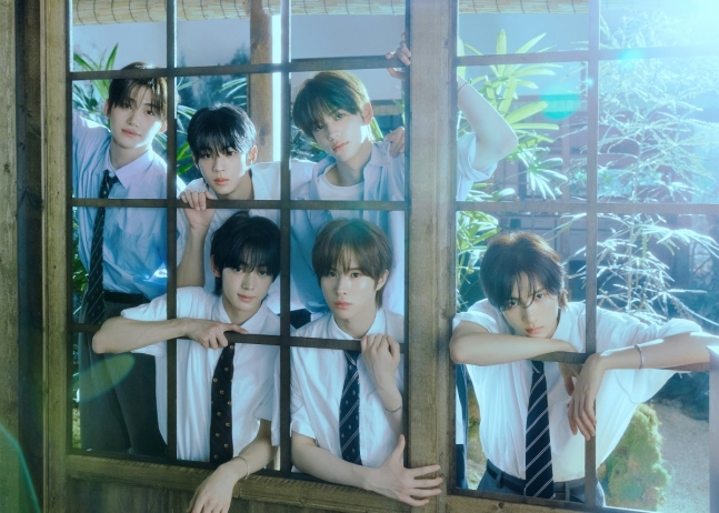 7월 2일 드디어 일본 데뷔하는 투어스 