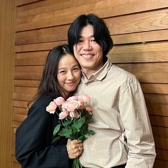 <b>이효리</b>·<b>이상순</b> 부부, <b>자립준비청년</b> 위해 2억원 <b>기부</b>