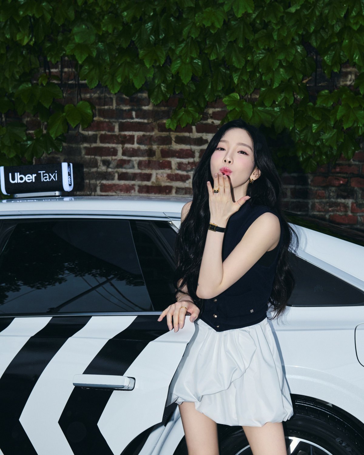 수영·티파니, ‘<b>집순이</b> <b>태연</b> <b>탈출</b> 작전’ 성공