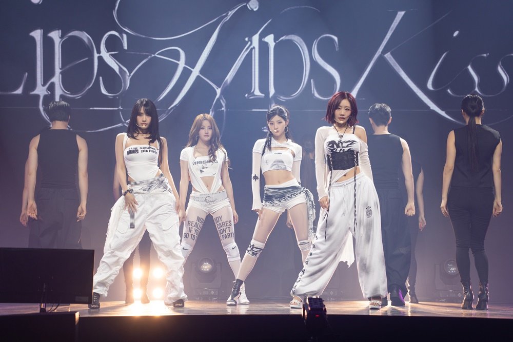 ‘Lips Hips Kiss’로 더 대담해졌다… <b>키스오브라이프</b>의 새로운 챕터