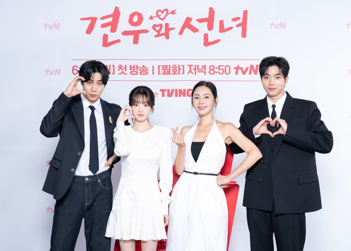 ‘청춘로코’에 무속이 들어왔다…<b>추영우</b>·조이현 ‘<b>견우와 선녀</b>’