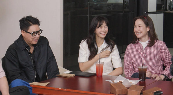 유부녀 <b>하원미</b>, <b>헌팅 포차</b> 놀라워 “하고 싶은 거 다해” 파격 (<b>돌싱포</b>...