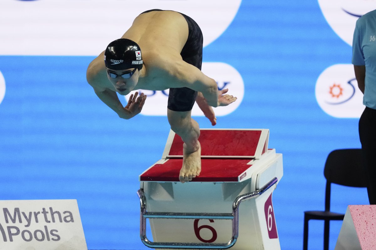 <b>자유형</b> 200m 4위 이어 100m <b>결승</b>행 실패 <b>황선우</b>, 세계수영선수권 개인전...