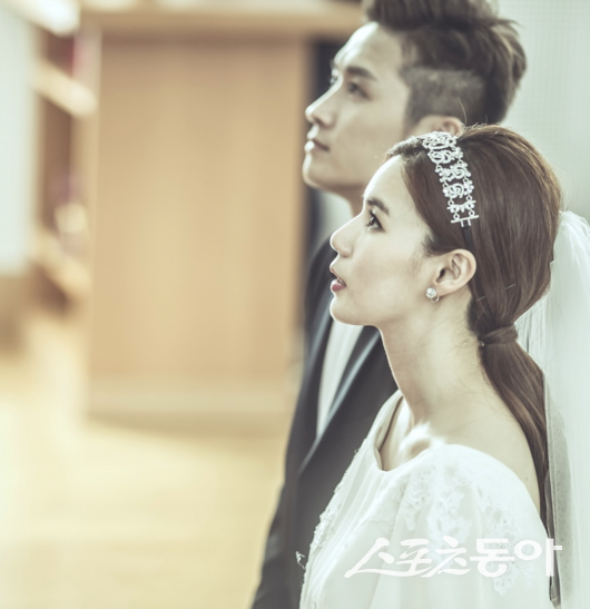 <b>진태현</b>·<b>박시은</b>, <b>결혼 10주년</b> 자축 “암컷위해 모든 것 바치는 늑대”