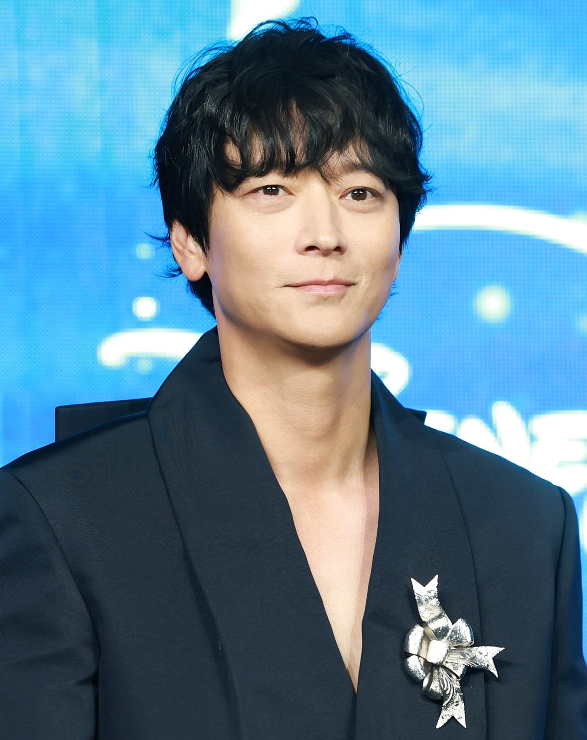 ‘<b>북극성</b>’ <b>강동원</b> “<b>전지현</b> 매력에 흠뻑 빠져 촬영”