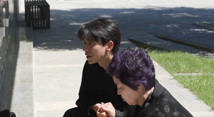 <b>윤현민</b>, 갑자기 상견례? 새어머니와 여사친 집에서 ‘깜짝’ (미우새)