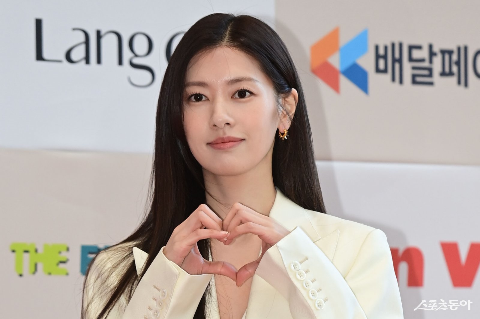 <b>정소민</b>, 혼인신고 먼저 했다 이혼녀 돼…전세사기 피해까지 (<b>우주메리미</b>...