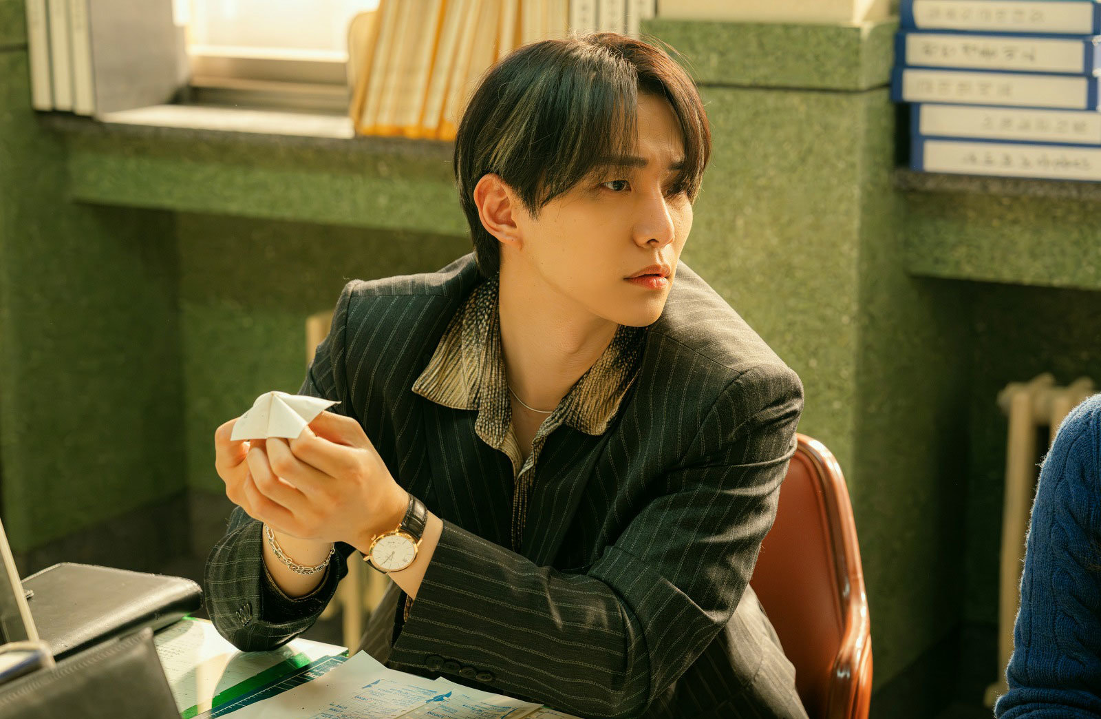 압구정 날라리 <b>이준호</b>, ‘<b>태풍상사</b>’ <b>출근</b>…본격 IMF 생존기