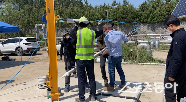 2022년 5월 지열발전부지 내 심부지진계 설치 모습. 사진제공ㅣ포항시
