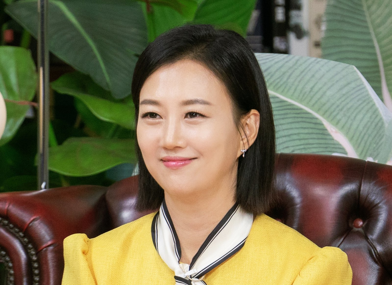 ‘도경완’ <b>장윤정</b>, <b>사망 가짜뉴스</b>에 “연락 많이 와…걱정마세요”...