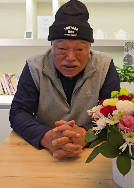 <b>김흥국</b>, ‘유방암’ <b>박미선 응원</b> “못난 오빠라 미안, 나도 삭발”
