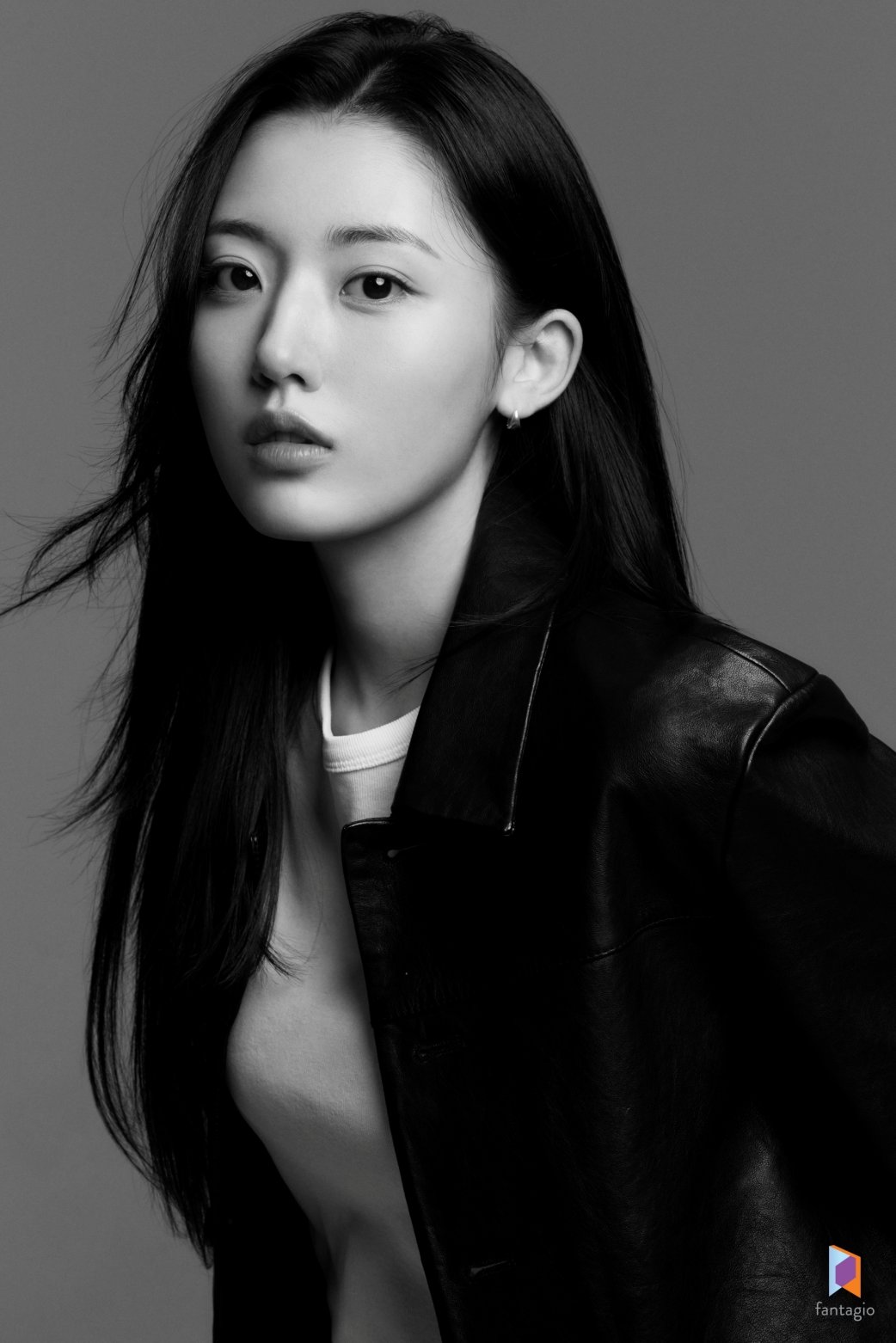 <b>정다빈</b>, <b>판타지오</b>와 <b>전속계약</b>…차은우·김선호 한솥밥