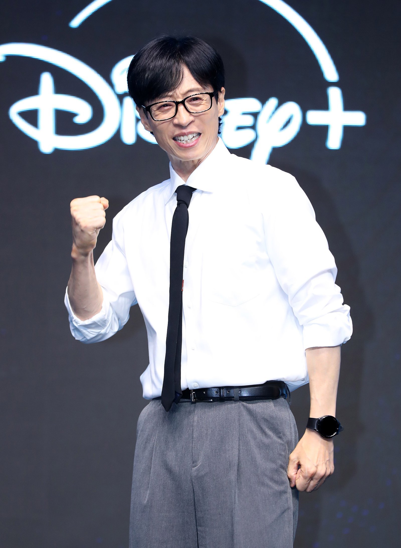 <b>유재석</b>, 화났다…악성댓글·루머 등 허위사실 유포 <b>법적</b> 대응