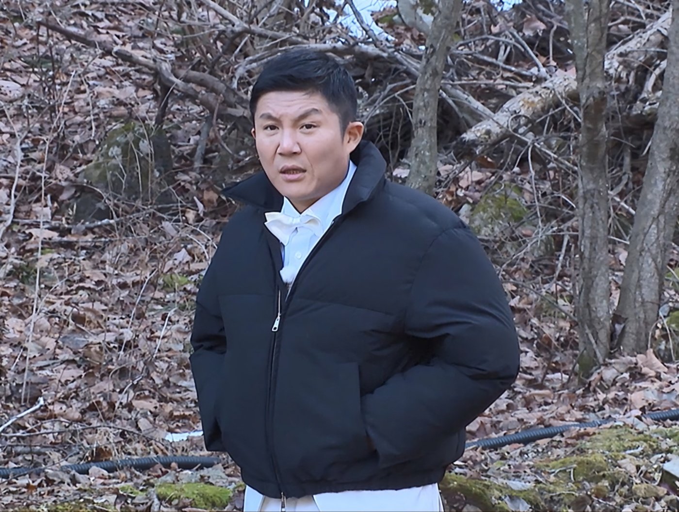 <b>조세호</b>, <b>조폭 연루설</b> 부인했지만 ‘1박 2일’ 하차 청원 확산