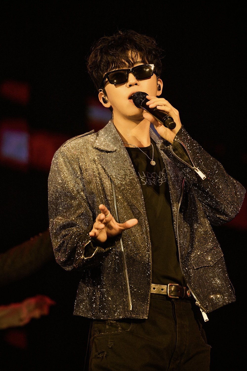 <b>임영웅</b> 부산 콘서트 오늘 예매 시작…‘<b>올매진</b> 신화’ 잇나