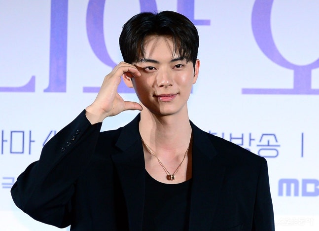 [단독]이채민, 홍콩에 이어 대만 팬미팅 줄줄이 취소