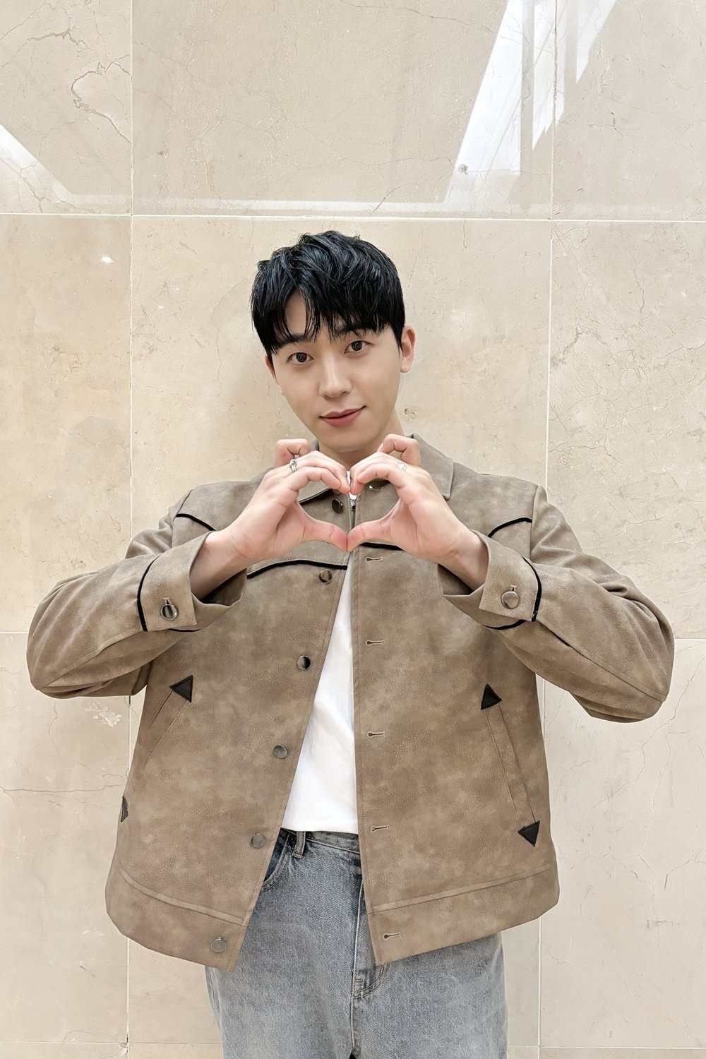 코인과주식은 반비례엿든거같은데 요즘은 아닌가요? ㅣ 궁금할 땐, 아하!