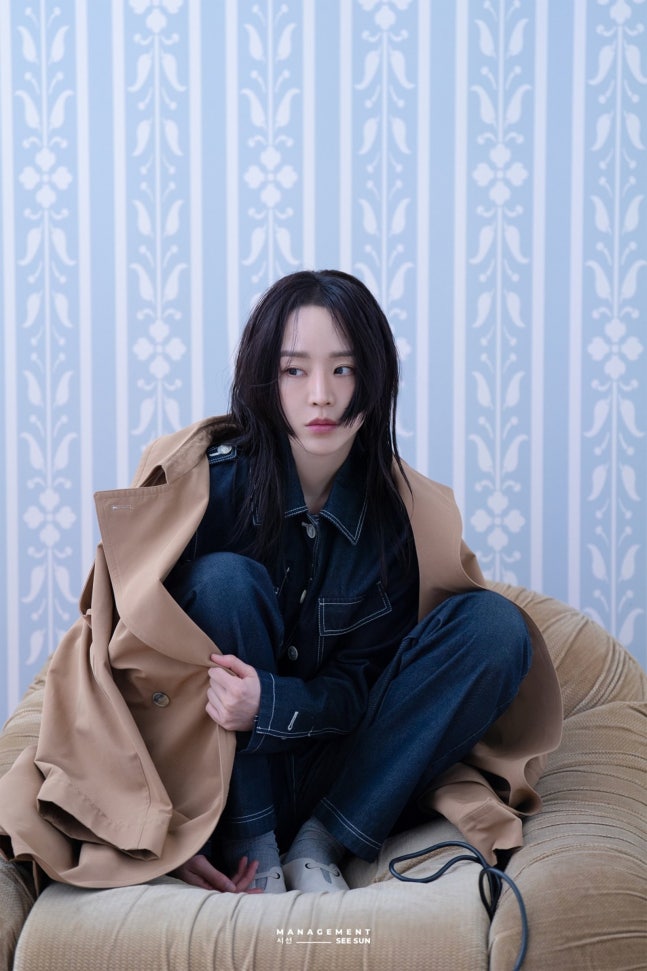 혜선님의 화보 비하인드 사진이 공개됐어요