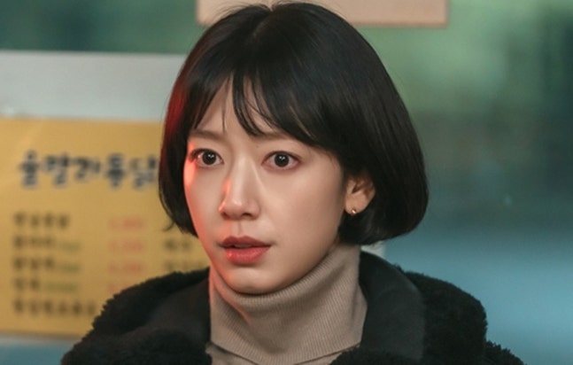 朴信惠主演《臥底洪小姐》第15集：洪金寶攜手高馥熙面對家族危機