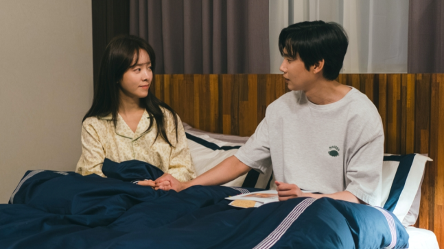 《未婚男女的效率戀愛》朴成焄、韓志旼雙重生活與家庭矛盾加劇解讀