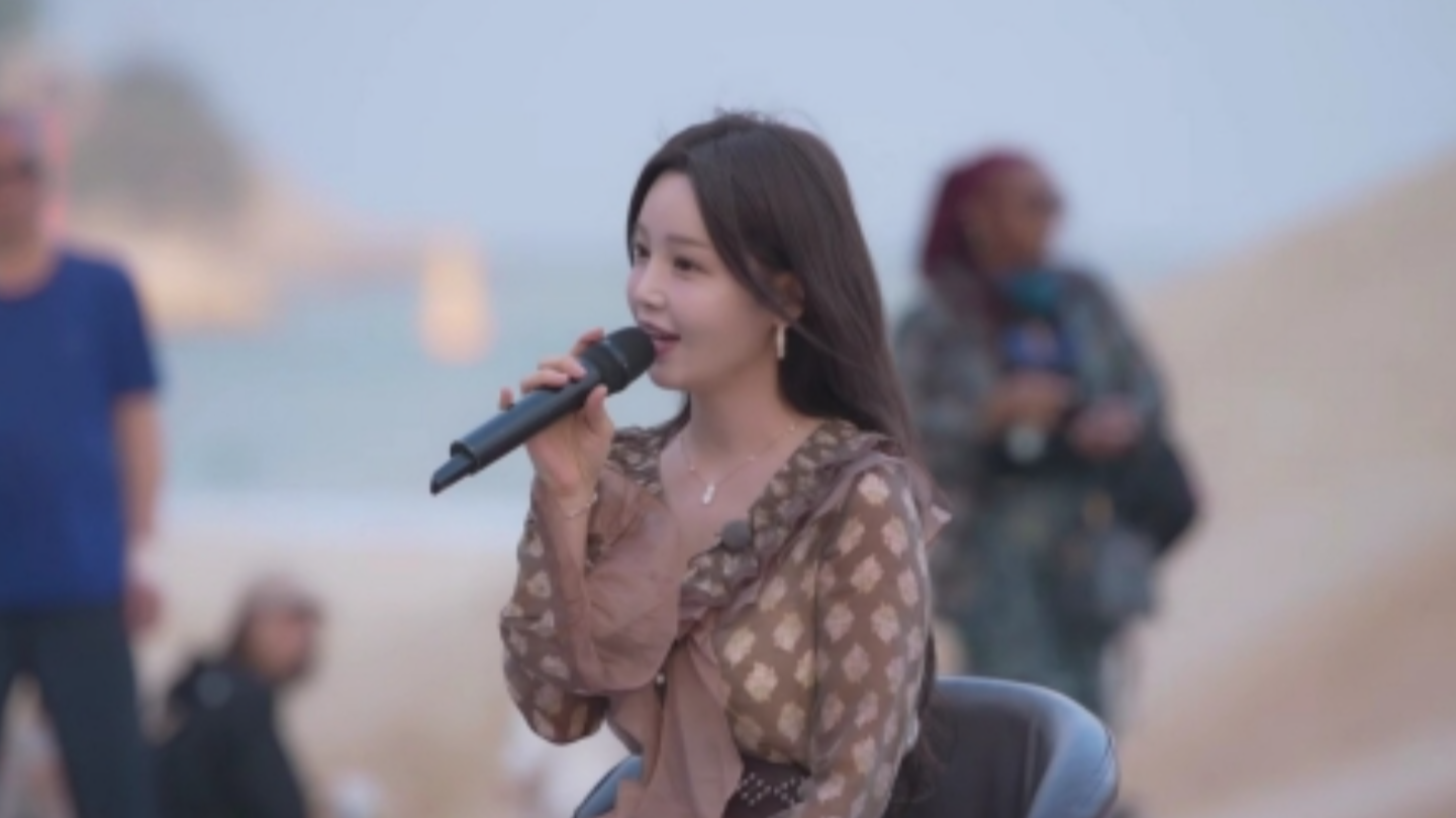 <b>남규리</b>, 생애 첫 버스킹에 해운대 들썩…“함께해 기뻐”