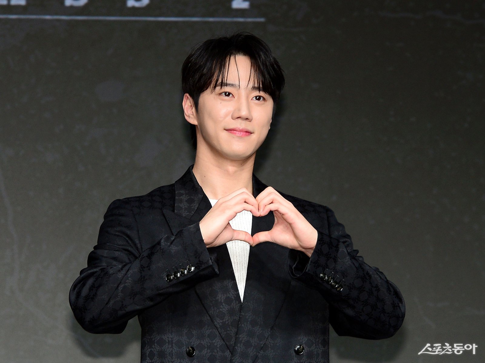 <b>이준영</b>, 7월 21일 <b>입대</b>…10번 고쳐 쓴 자필편지 공개