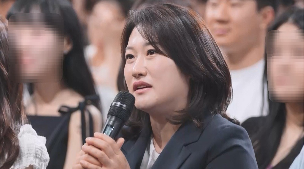 이문정 <b>셰프</b> “임신 숨기고 일했다”…워킹맘 고민에 진심 고백(말자쇼...