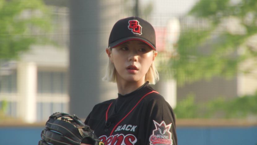 신규 멤버 <b>송민지</b>, ‘<b>투수</b>’로 본격 <b>데뷔</b>…깜짝 신고식 (<b>야구여왕2</b>)
