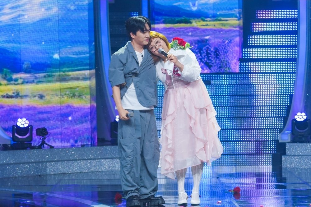 <b>조수연</b>신윤승, 썸 깨고 연애? “1등 하면 사귀는 거” (미스트롯 포유...