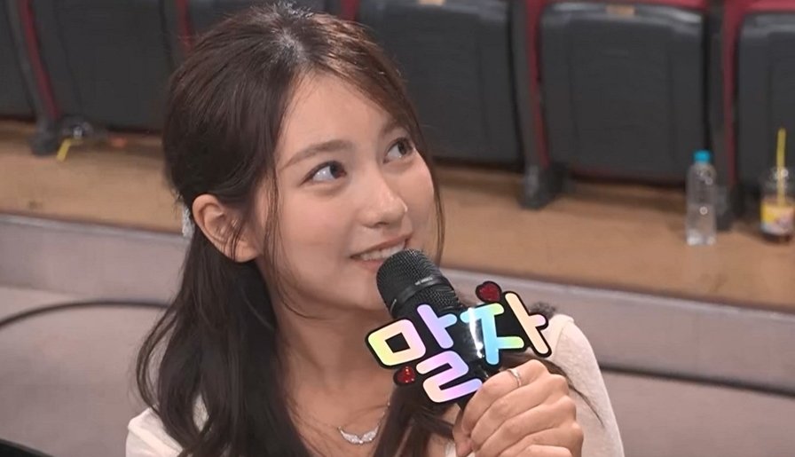 ‘<b>7번방의 선물</b>’ <b>갈소원</b> 이렇게 컸어? 미모 난리 났네 (말자쇼)