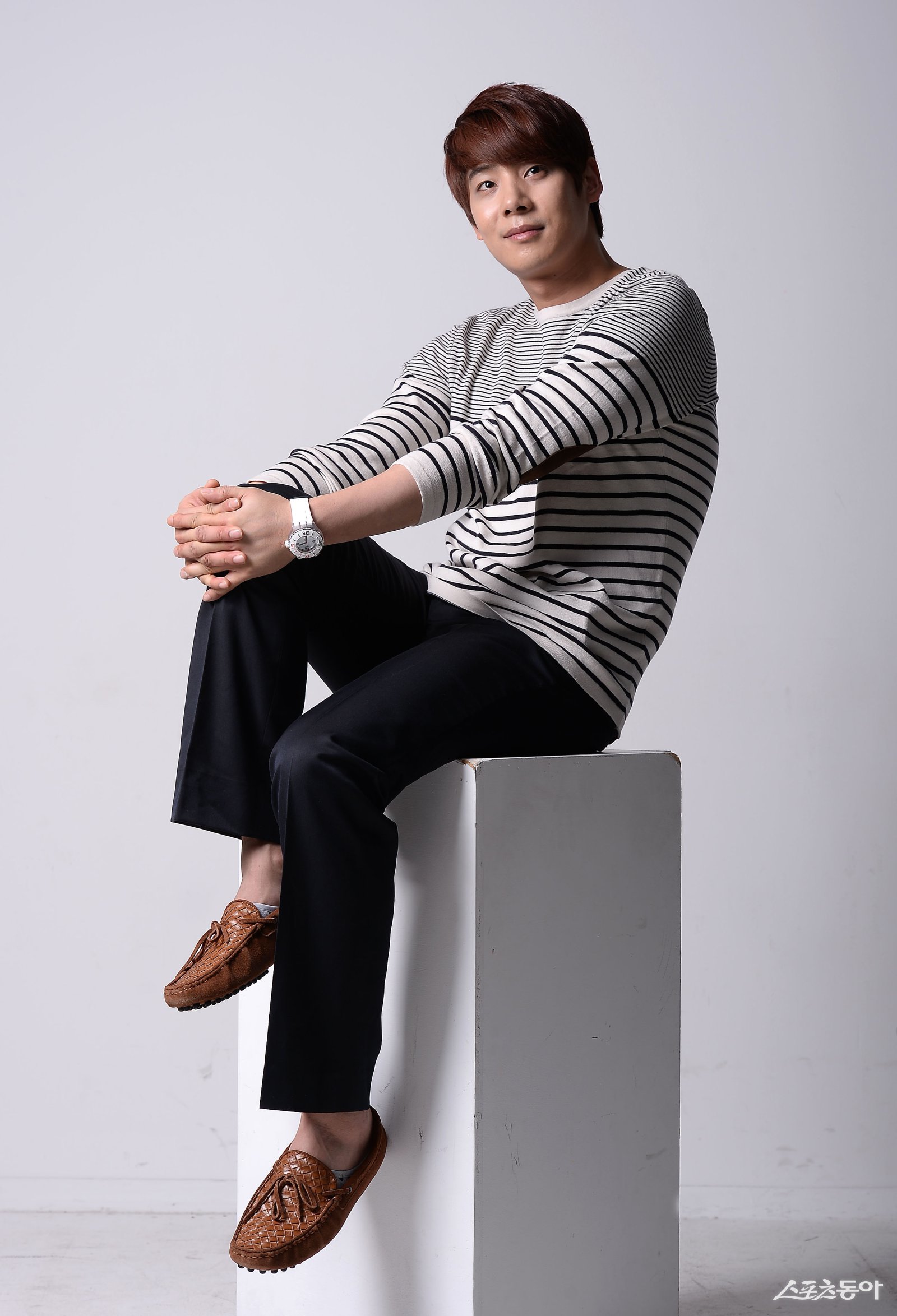 [전문] <b>송원근</b>, 44세 ‘노총각 딱지’ 뗀다…손편지로 깜짝 <b>결혼</b> 발표