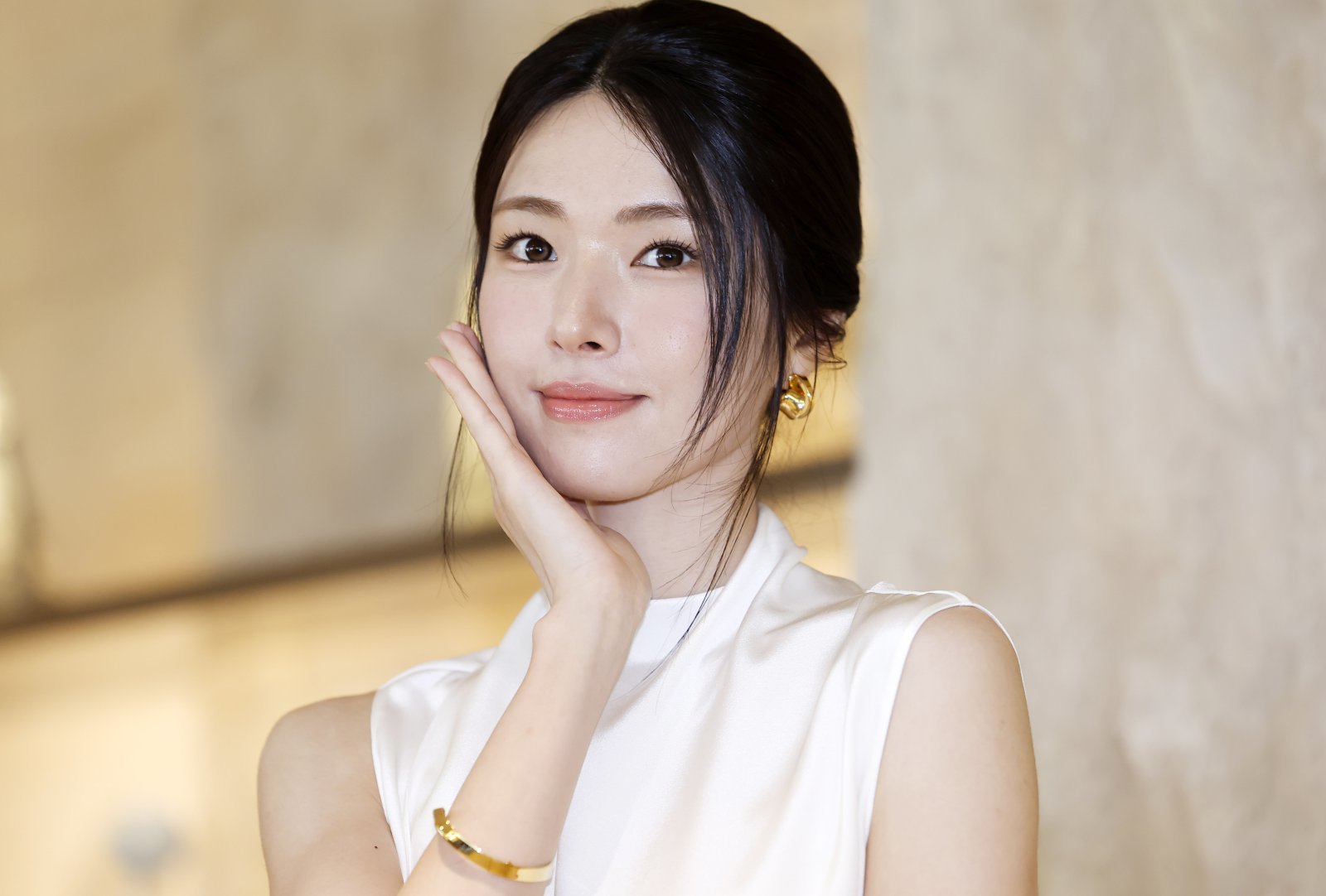 “혹시 내 조상도?”…하영 증조부 논란이 불붙인 ‘내 <b>뿌리</b> 찾기’