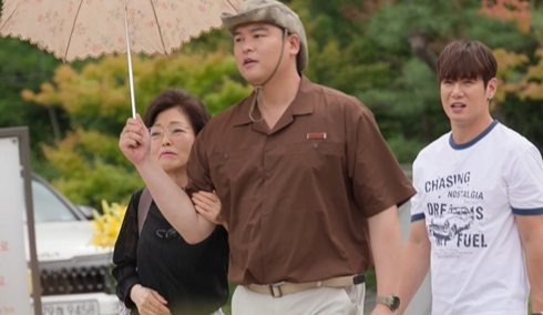 <b>환희</b>, ‘사촌동생’ <b>이장우</b> 아내 친구와 <b>소개팅</b> 제안에 당황…“욕먹고...