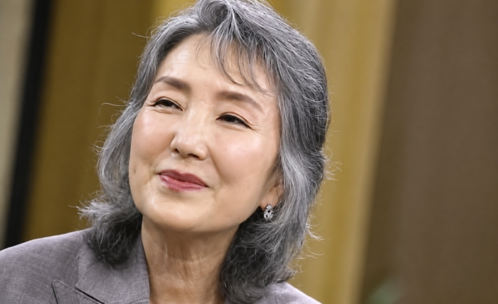 <b>이휘향</b>, 백발로 등장 “<b>촬영</b> 때 <b>기저귀</b>까지 착용…스태프도 몰랐다”