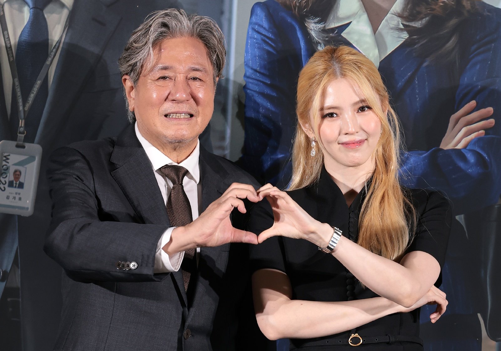 ‘<b>인턴</b>’ <b>최민식</b> “<b>캐스팅</b> 소식에 ‘그 <b>한소희</b>?’ 했다…만족스러워”