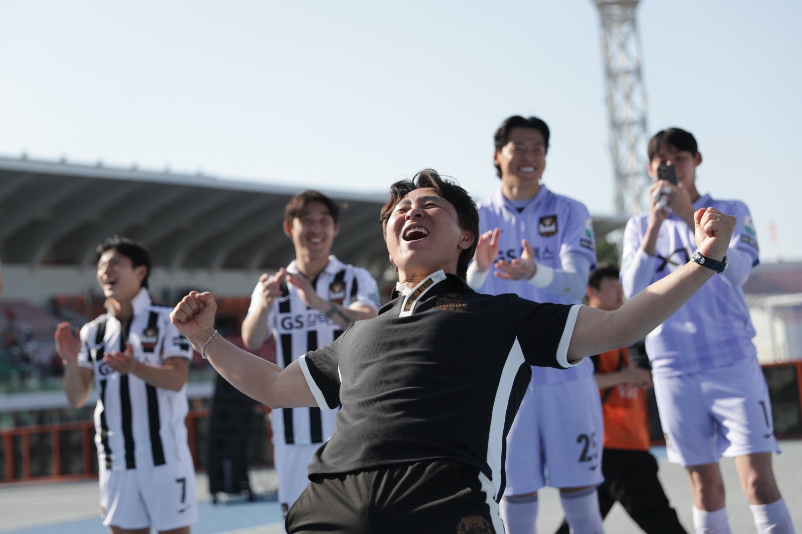 [SD 상암 <b>인터뷰</b>] 안양전 7-0 대승 이후 부천전 앞둔 <b>김기동</b> 서울 <b>감독</b>,...