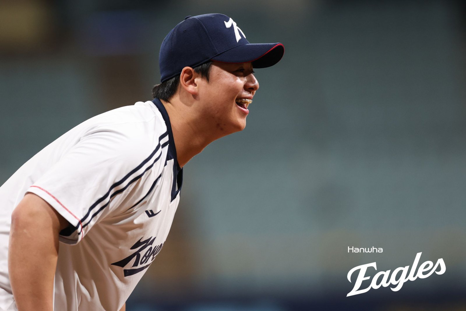 “경험 쌓으러 온 거 아냐”…분위기 메이커된 <b>주장</b>, 부드러운 <b>노시환</b>의...