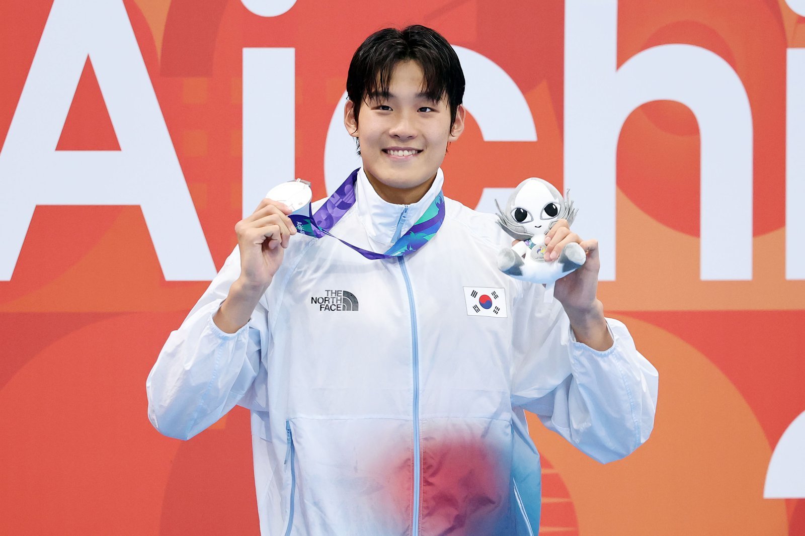 김영범-황선우, AG 男 <b>자유형 100m</b>서 각각 銀-銅 수확…세계 최강 <b>판잔러</b>...
