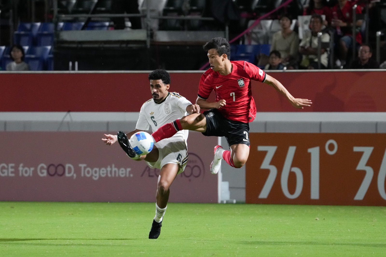 ‘<b>신민하</b>·<b>김명준 연속골</b>’ 이민성호 U-23 축구대표팀, 사우디 2-0 꺾고...