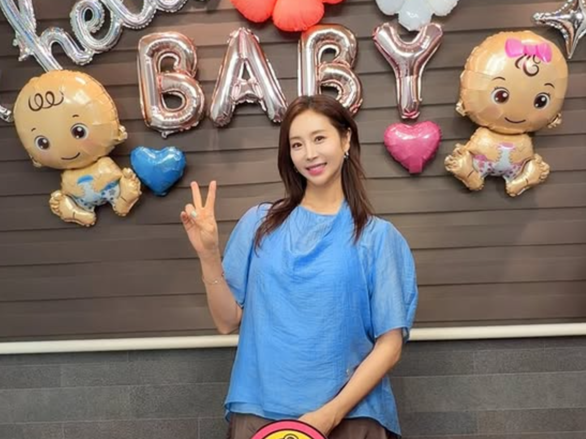 <b>한다감</b>, 46세에 <b>첫아들</b> 품었다…결혼 6년 만 득남 “산모·아이 건강”