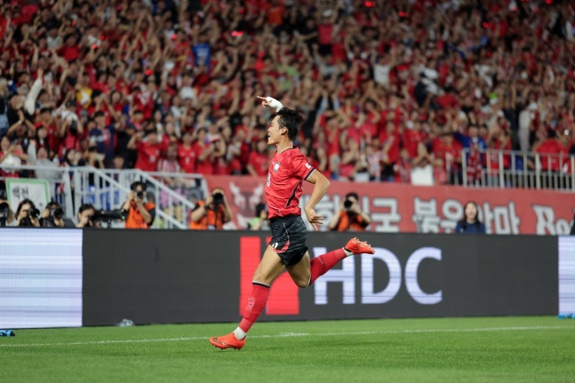 축구국가대표팀 공격수 오현규가 24일 수원월드컵경기장서 열린 에콰도르전서 선제골을 넣은 뒤 기뻐하고 있다. 사진제공|대한축구협회