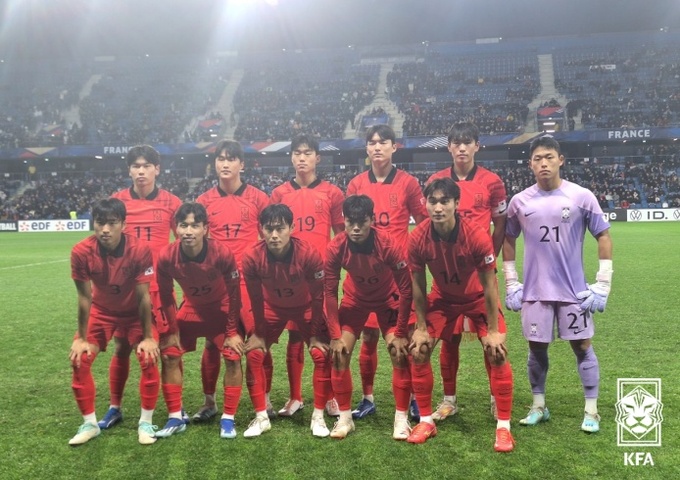 황선홍호에 고개숙인 ‘축구천재’ <b>앙리</b> “끔찍했다”…<b>정상빈</b>, 멀티골로 주목