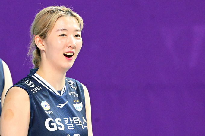 ‘최대어’ 강소휘·<b>이소영</b> 어디로?…V리그 女 FA시장 열렸다