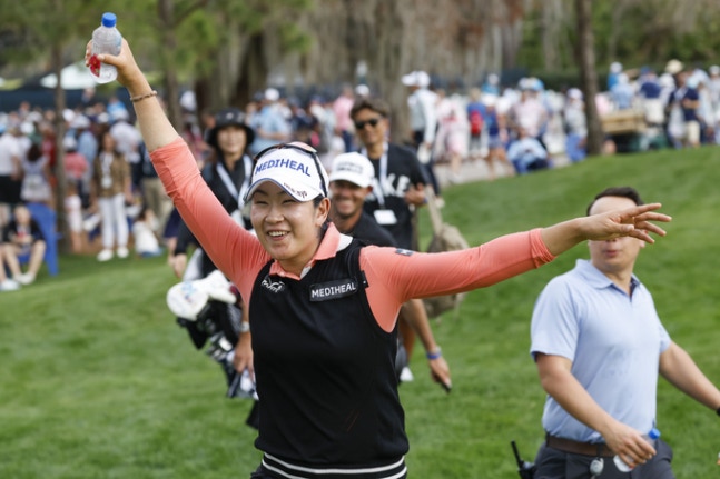 ‘세계 1위’ 코르다 막아선 김아림, LPGA 개막전 와이어 투 와이어 우승… 통산 3승