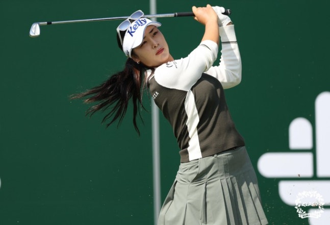 ‘LPGA 신인왕’ 바라보는 윤이나, 드디어 출발선에… 파운더스컵 개봉박두