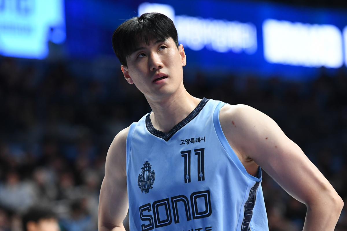 ‘에어컨리그 개막’ KBL, <b>허훈</b>·<b>김선형</b>·<b>안영준</b> 등 53명 <b>FA</b> 공시… 김민...