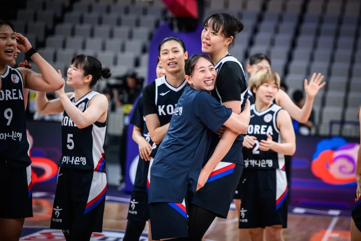 ‘<b>박지수</b> 위닝샷’ 극적일 때 터졌다… <b>여자농구</b>, 뉴질랜드 꺾고 <b>아시아</b>...