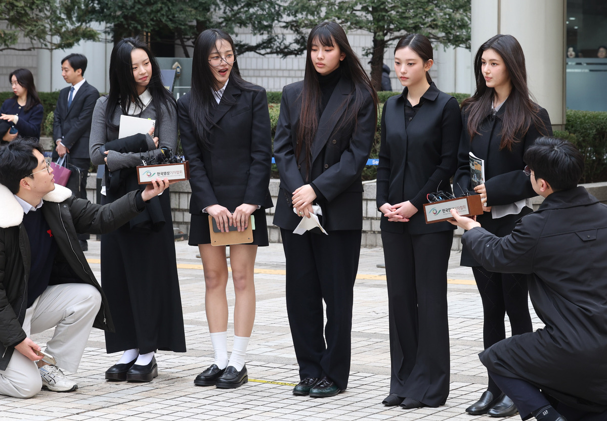 <b>갈등</b> 좁혀지지 않은 <b>뉴진스</b>vs어도어, 3번째 변론기일도 '팽팽'